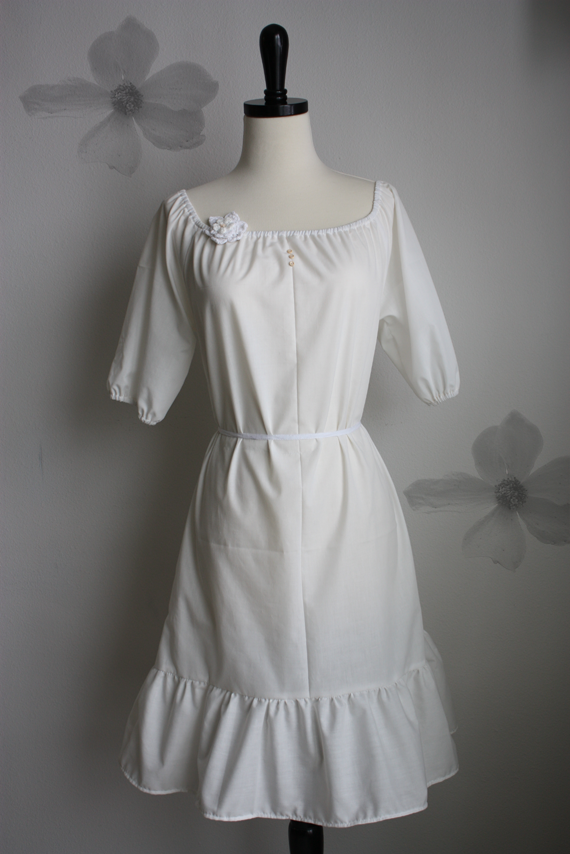 LiViNG LiFe: White Peasant Dress